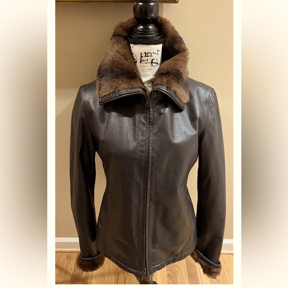 Montereggi Point Med It44/US8-10/DkBrnLeather/BrownsCollar/lining/cuffs🤩